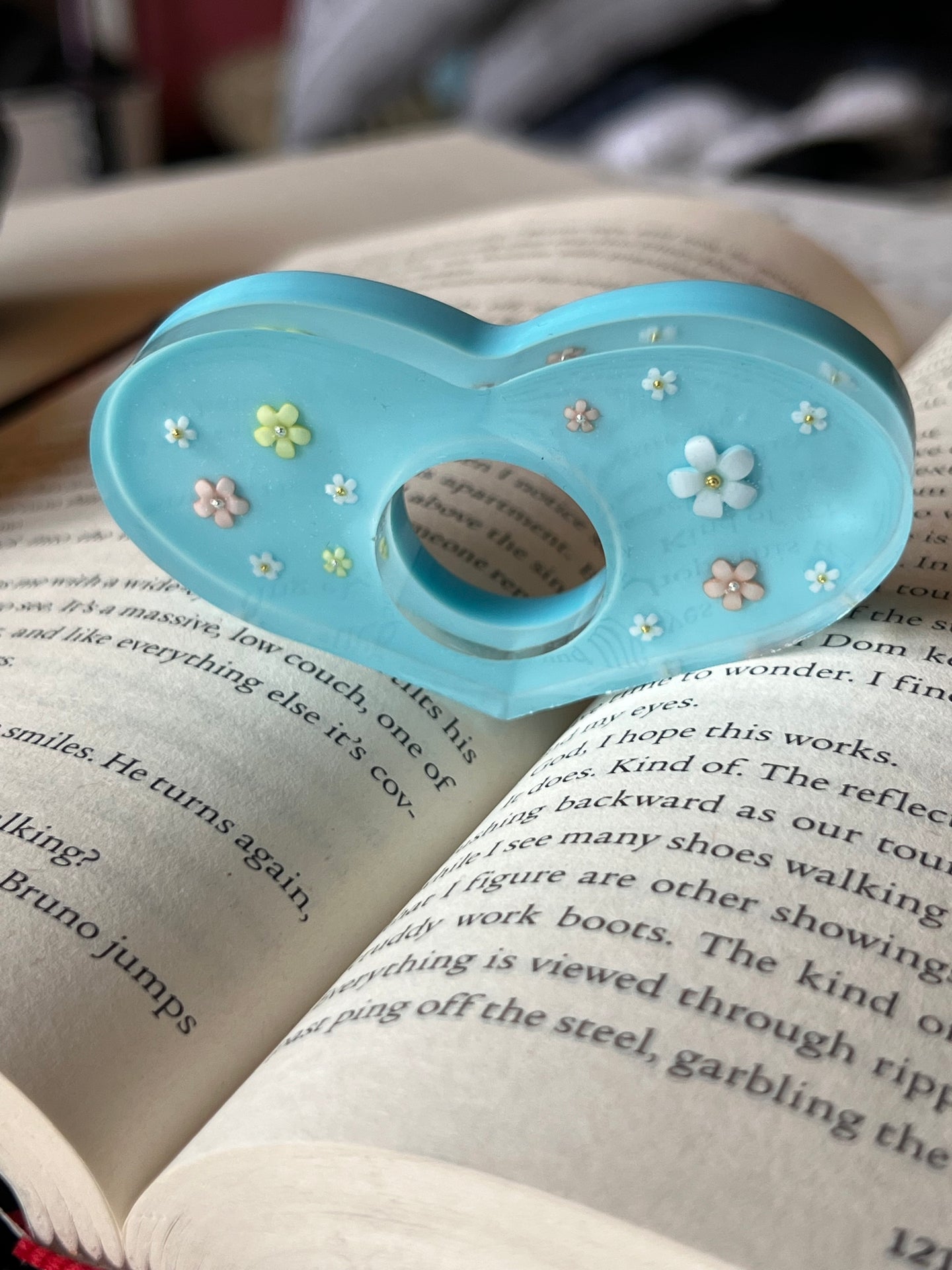 Book Page Holder | Single | Heart and Flower Design
